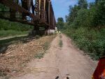 dirt road to Missouri River